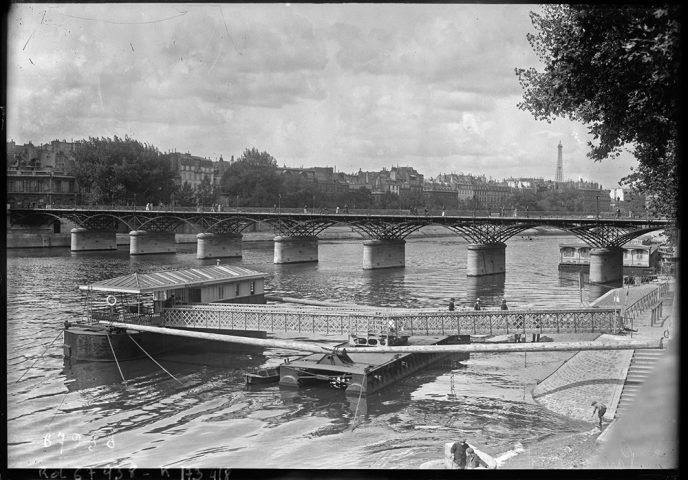 Aout 1921, Paris