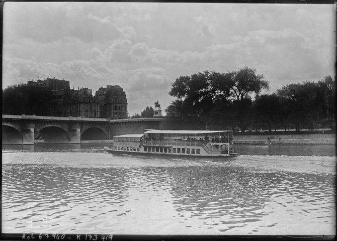 Aout 1921, Paris