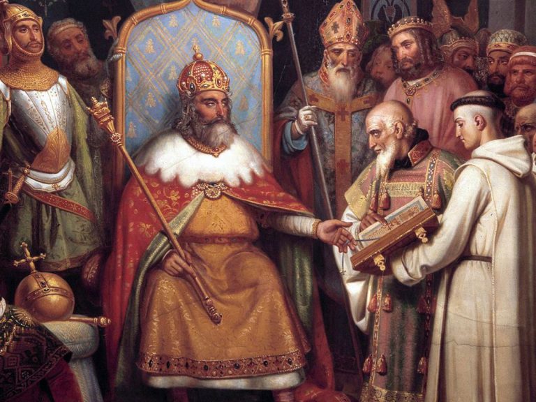 Charlemagne a-t-il inventé l’école ?