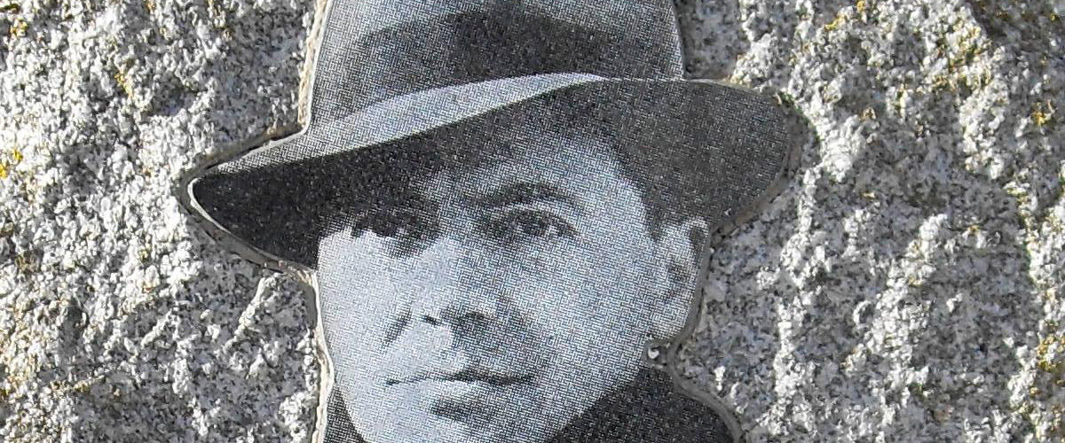Pourquoi Jean Moulin Est Considéré Comme Un Héros