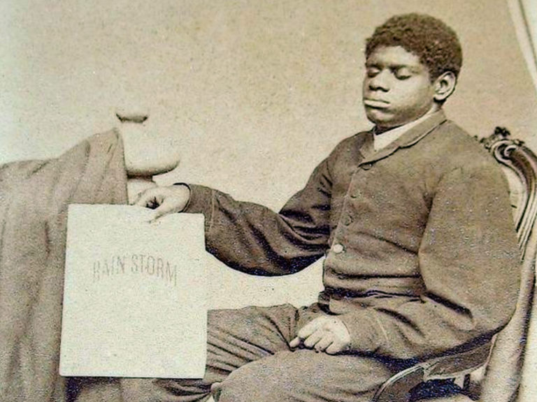 Blind Tom, né esclave, devient le pianiste le mieux payé du 19e siècle, à l’âge de 10 ans !