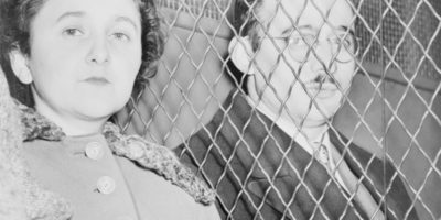 Quand espionnage et mariage ne font pas bon ménage… Quand espionnage et mariage ne font pas bon ménage…