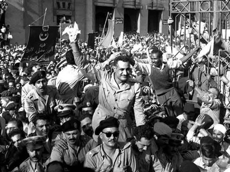 Quand le Président égyptien Nasser se moquait du voile et des Frères Musulmans