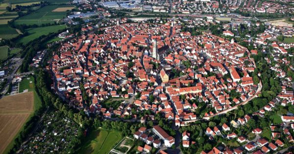 Nördlingen, cette ville allemande construite sur un cratère de météorite